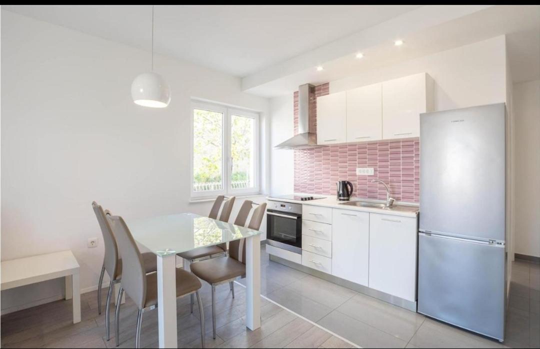 Apartment Nina Podstrana Dış mekan fotoğraf