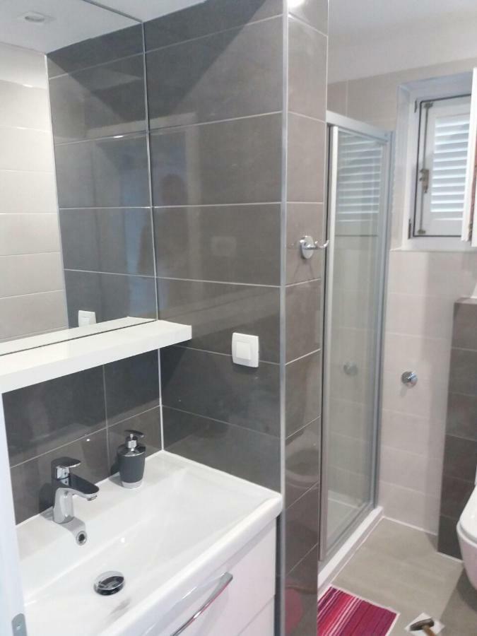 Apartment Nina Podstrana Dış mekan fotoğraf